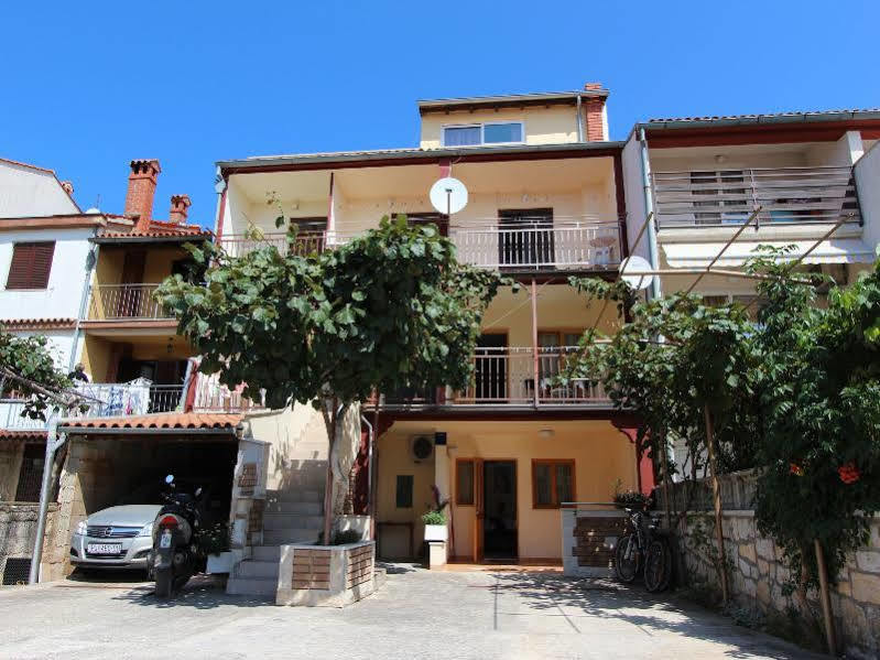 Room And Apartments Mariza Rovinj Kültér fotó